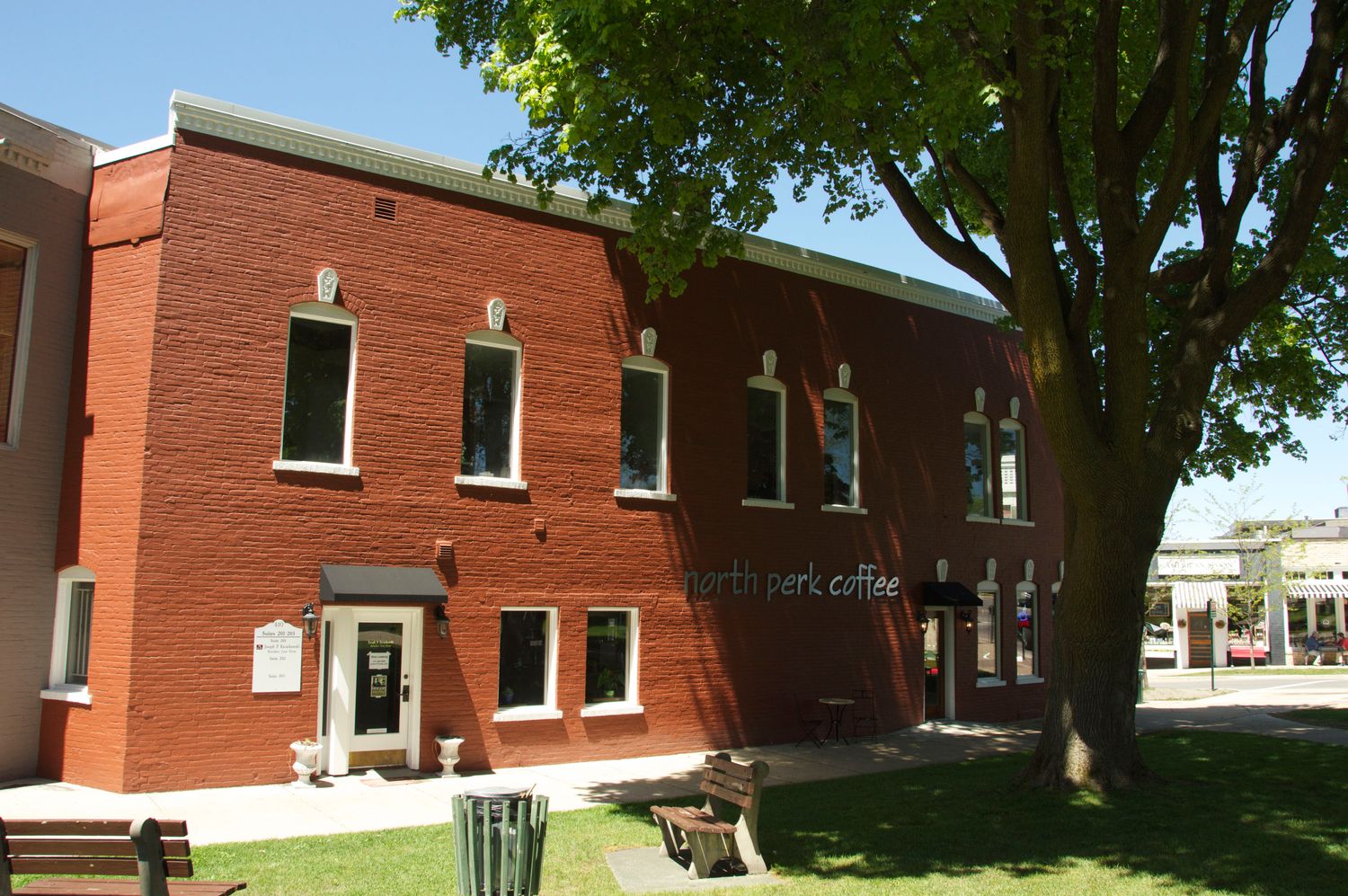 The Offices at 410 Lake
